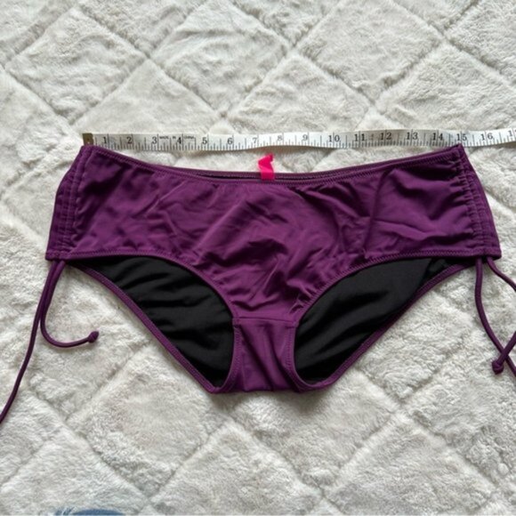 Victoria’s Secret | Purple Plum Side Ruched Bikini Bottoms | Size Medium - Picture 8 of 10